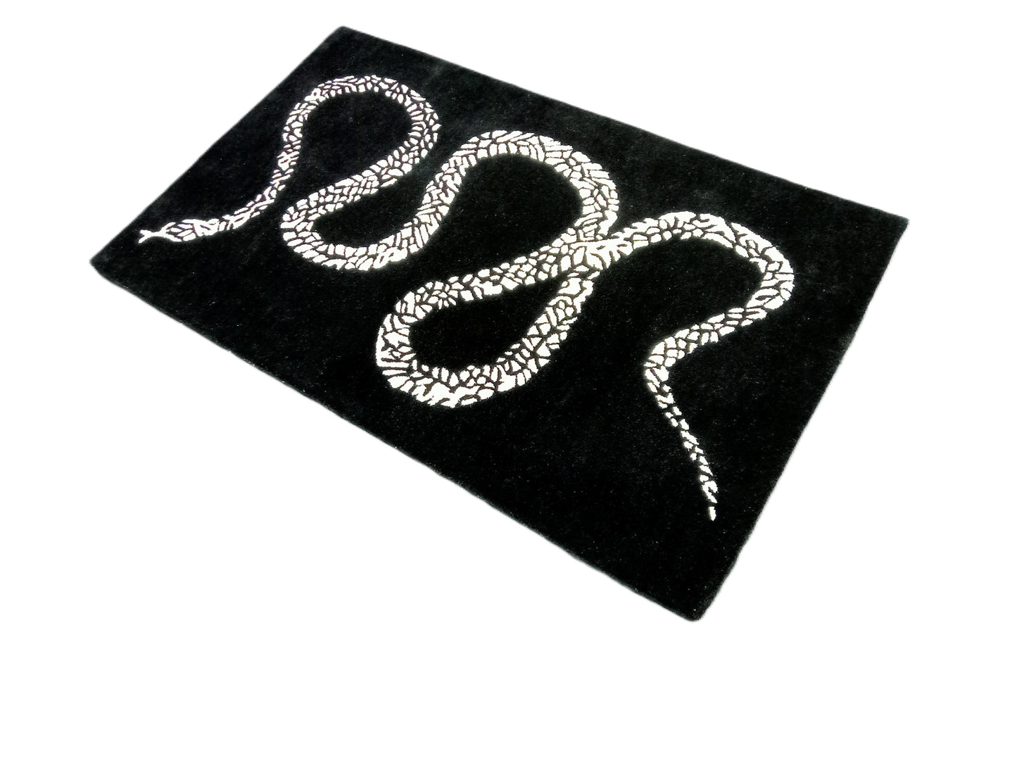 Black Snake Hand Tufted Rug, Cut Pile Rug, Area Rug, Handmade Rugs, Kids Rug, Customize Rug, Soft Rugs.