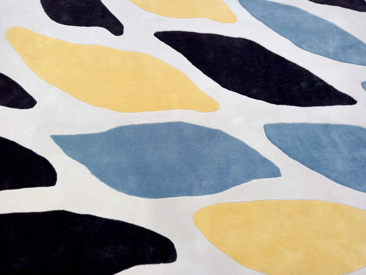 Multi Color Petals Hand Tufted Rug, Cut Pile Rug, Area Rug, Handmade Rugs, Kids Rug, Customize Rug, Soft Rug.