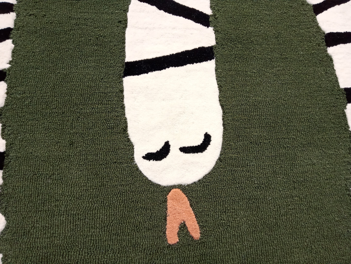GreenSnake Print Design Hand Tufted Rug, Area Rug, Handmade Rugs, Kids Rug, Area Rug, Customize Rug, Soft Rugs. (Copy)