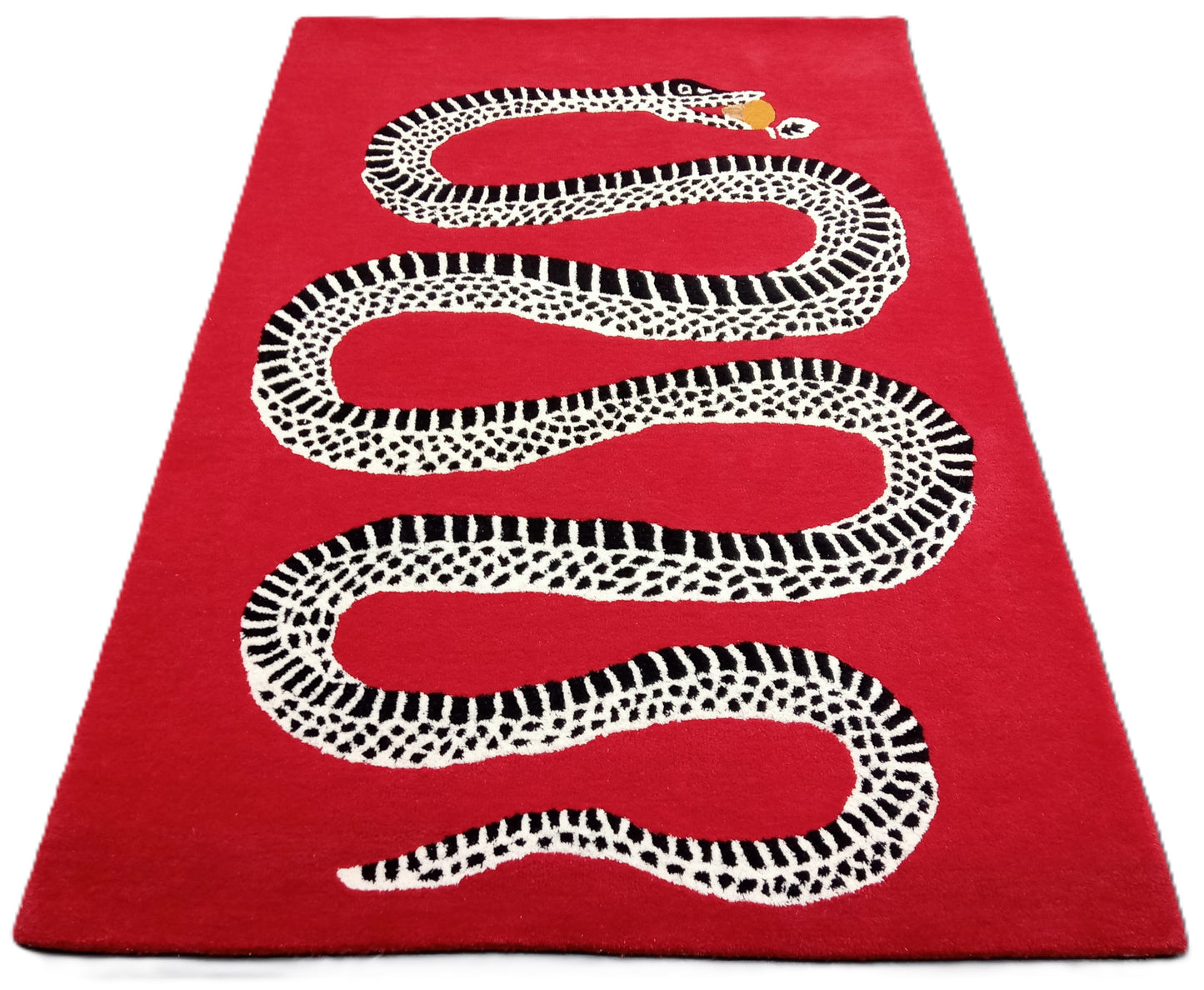 Red Snake Crawling Print Hand Tufted Rug, Cut Pile Rug, Area Rug, Handmade Rugs, Kids Rug, Customize Rug, Soft Rugs.