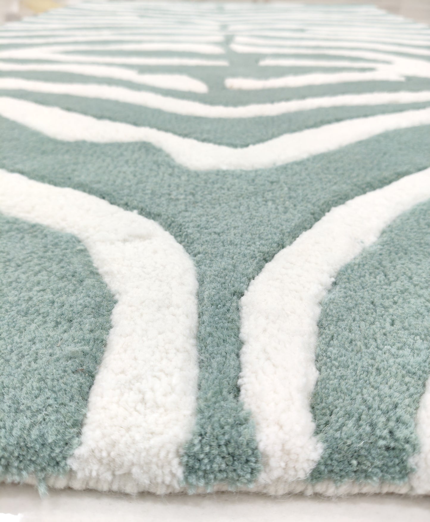 White Striped Zebra Print Hand Tufted Rug, Cut Pile Rug, Area Rug, Handmade Rugs, Kids Rug, Customize Rug, Soft Rugs.