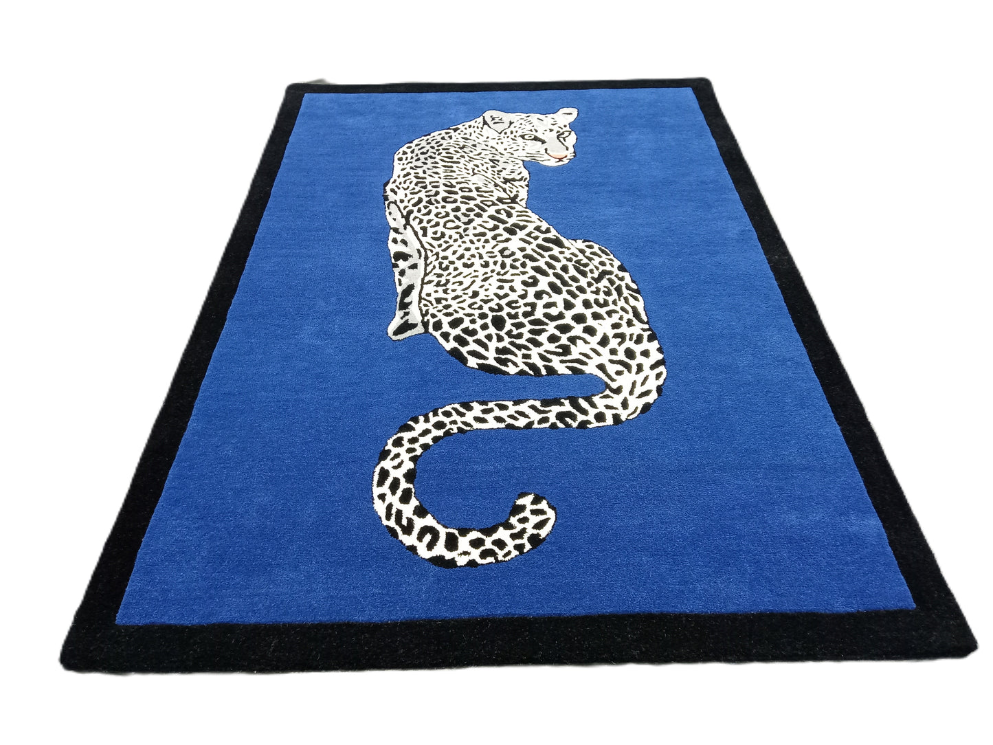 Blue Sitting Leopard Hand Tufted Rug, Cut Pile Rug, Area Rug, Handmade Rugs, Kids Rug, Customize Rug, Soft Rugs.