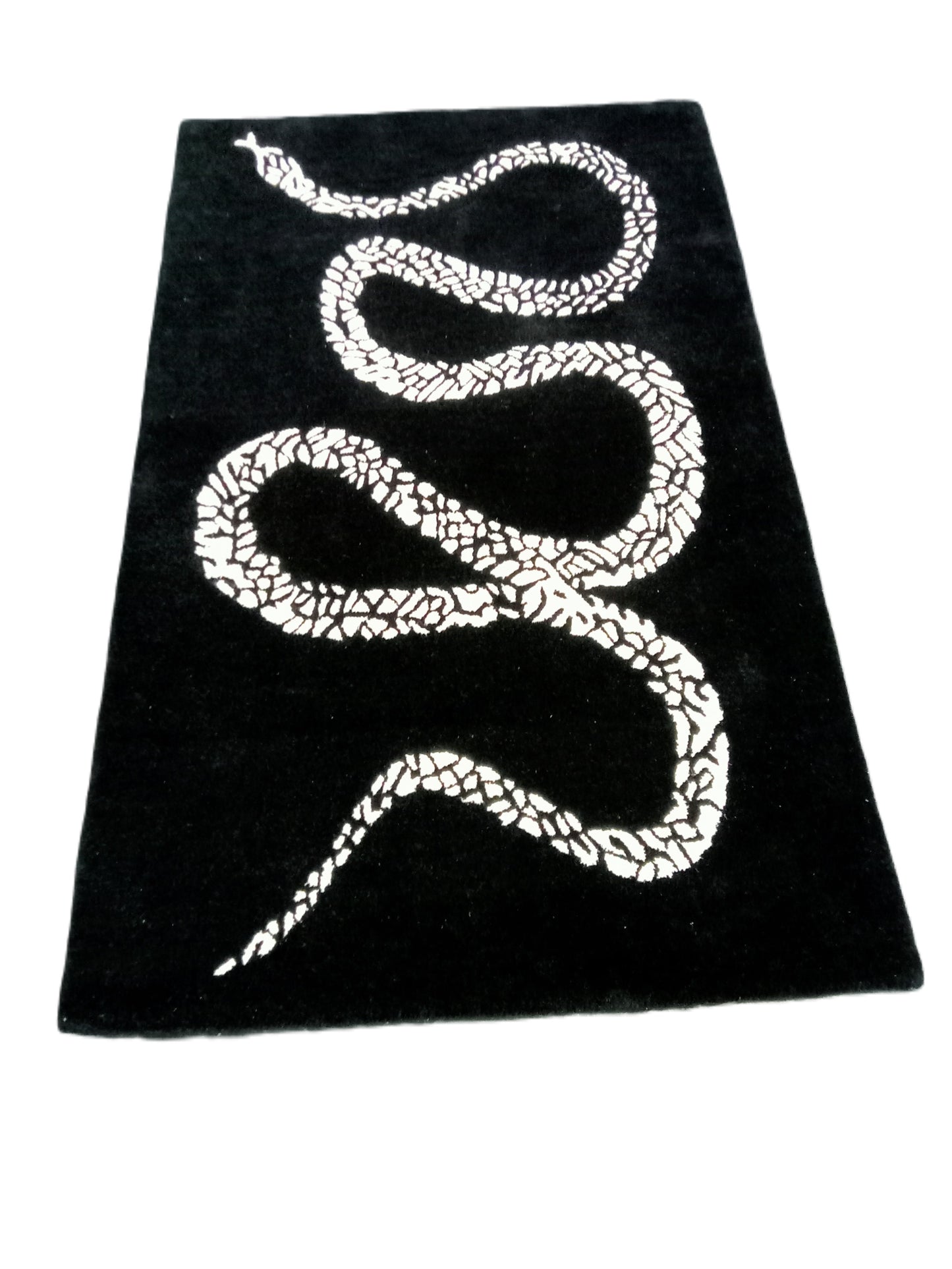Black Snake Hand Tufted Rug, Cut Pile Rug, Area Rug, Handmade Rugs, Kids Rug, Customize Rug, Soft Rugs.