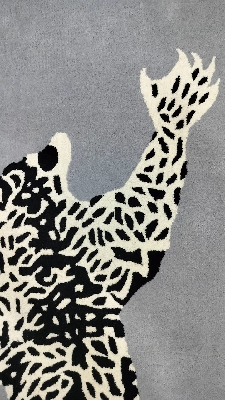Gray Climbing Leopard Hand Tufted Rug, Cut Pile Rug, Area Rug, Handmade Rugs, Kids Rug, Customize Rug, Soft Rugs.