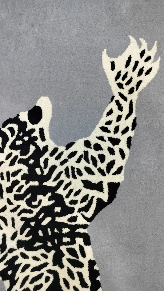 Gray Climbing Leopard Hand Tufted Rug, Cut Pile Rug, Area Rug, Handmade Rugs, Kids Rug, Customize Rug, Soft Rugs.