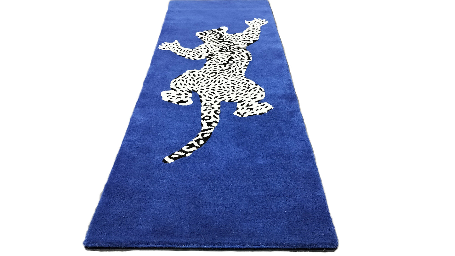 Blue Leopard Climbing Hand Tufted Rug, Cut Pile Rug, Area Rug, Handmade Rugs, Kids Rug, Customize Rug, Soft Rugs.
