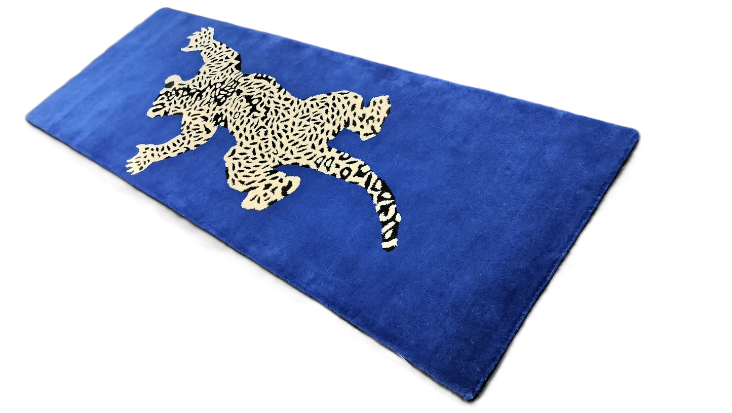 Blue Leopard Climbing Hand Tufted Rug, Cut Pile Rug, Area Rug, Handmade Rugs, Kids Rug, Customize Rug, Soft Rugs.