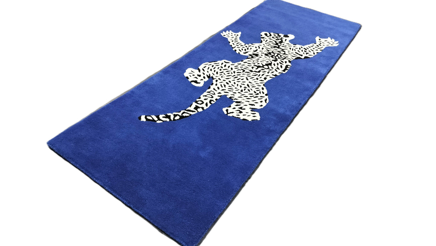 Blue Leopard Climbing Hand Tufted Rug, Cut Pile Rug, Area Rug, Handmade Rugs, Kids Rug, Customize Rug, Soft Rugs.