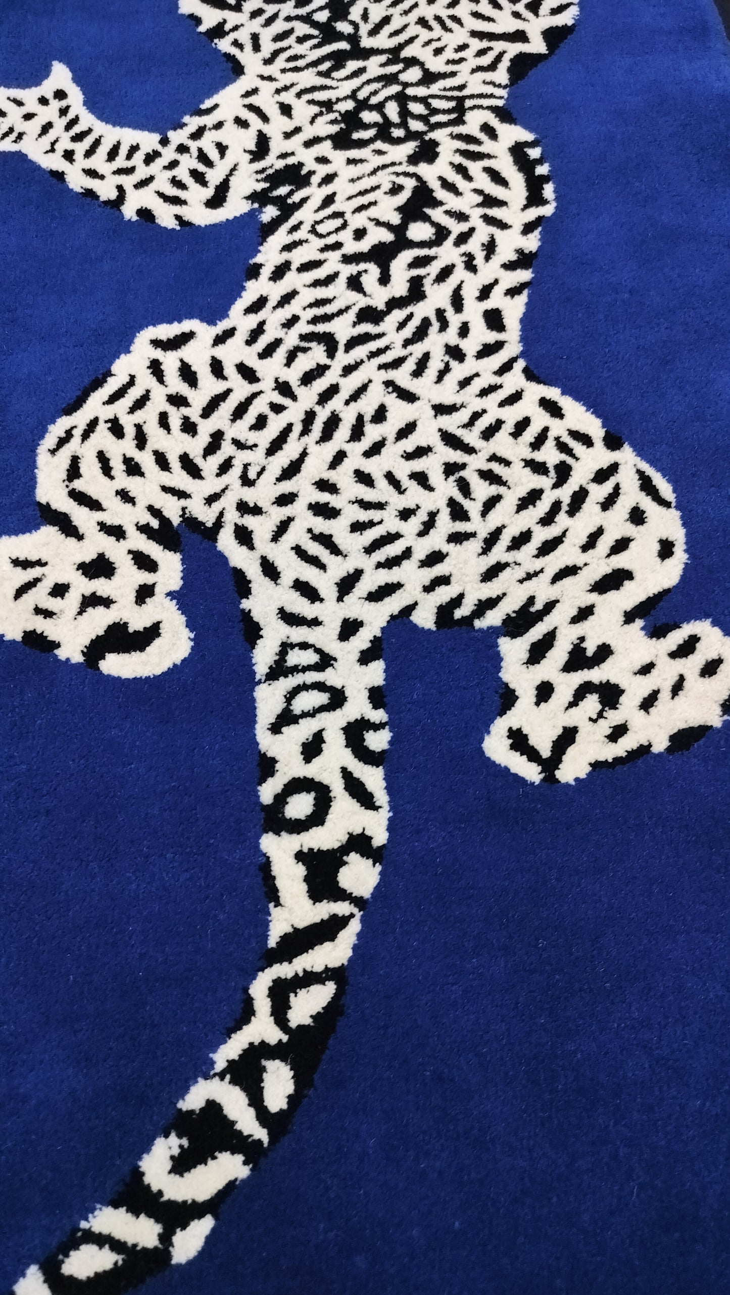 Blue Leopard Climbing Hand Tufted Rug, Cut Pile Rug, Area Rug, Handmade Rugs, Kids Rug, Customize Rug, Soft Rugs.
