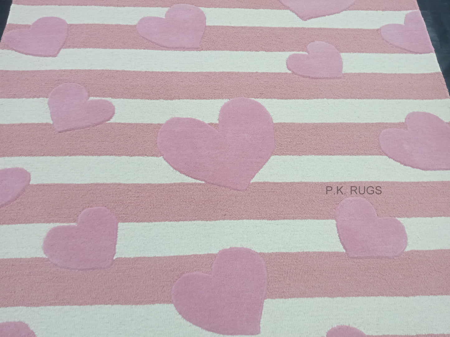 Pink Heart Shape Modern Striped Hand Tufted Rug, Loop-Cut Pile Rug, Area Rug, Handmade Rugs, Kids Rug, Customize Rug, Soft Rug.