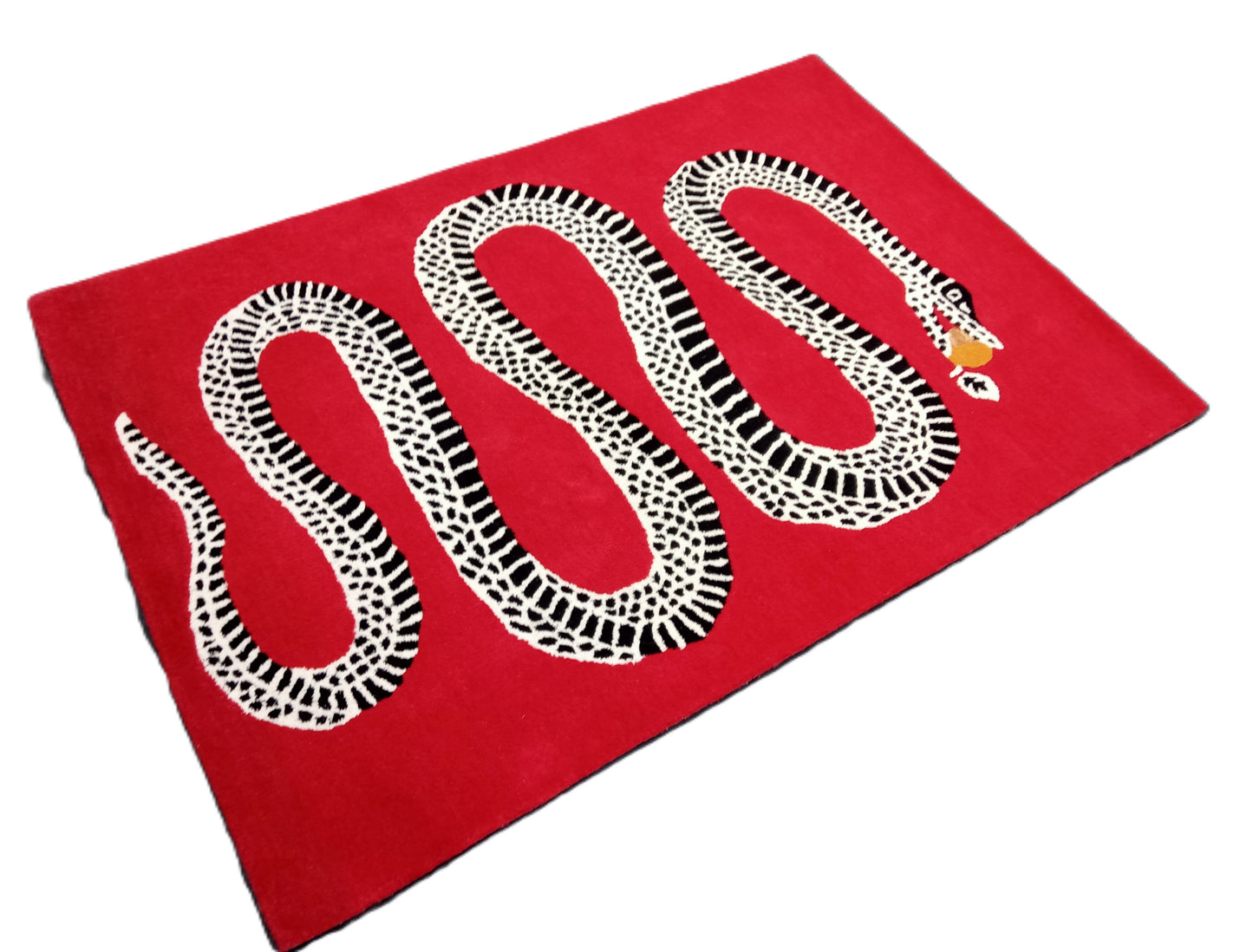 Red Snake Crawling Print Hand Tufted Rug, Cut Pile Rug, Area Rug, Handmade Rugs, Kids Rug, Customize Rug, Soft Rugs.