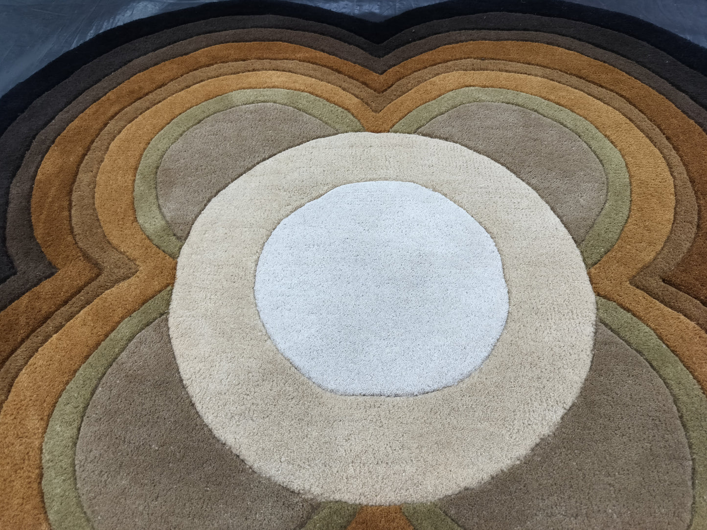 Shaped Floral Multi Color Round Hand Tufted Rugs, Shaped Floral Print Design Rug, Cut Pile Rug, Handmade Rugs, Kids Rug, Area Rug, Customize Rug, Soft Rugs.