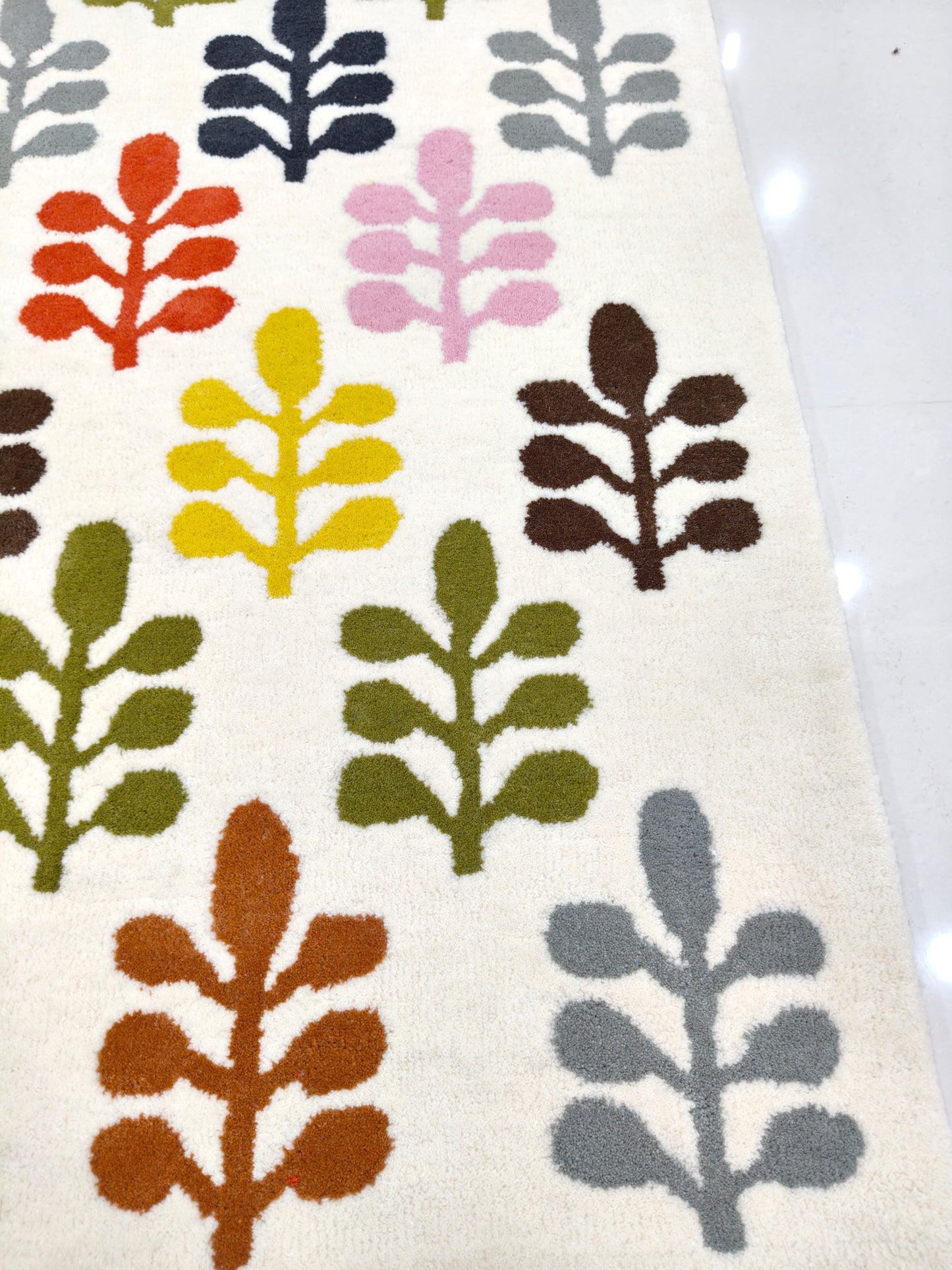 Multi Color Leaves Print Hand Tufted Rug, Cut Pile Rug, Area Rug, Handmade Rugs, Kids Rug, Customize Rug, Soft Rugs.