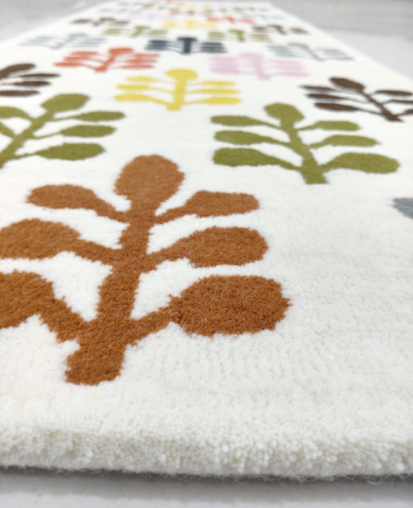 Multi Color Leaves Print Hand Tufted Rug, Cut Pile Rug, Area Rug, Handmade Rugs, Kids Rug, Customize Rug, Soft Rugs.